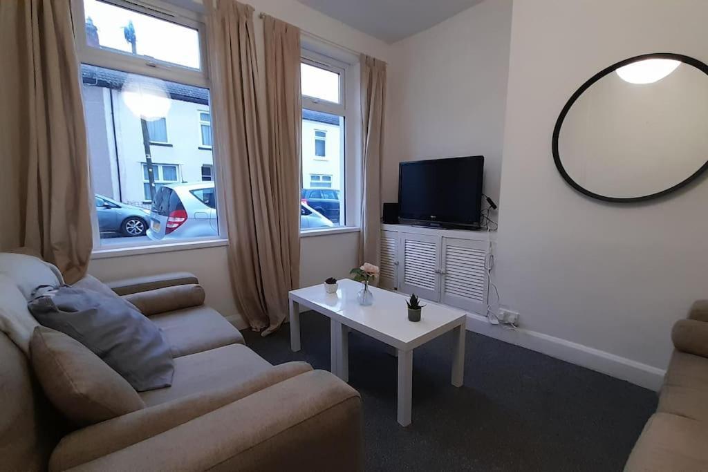 Spacious 4 Bedroom, Free Netflix, Central Location Cardiff Exterior foto